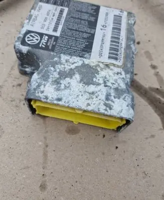 Volkswagen PASSAT B6 Airbag control unit/module 3C0909605K 4705290P 391131