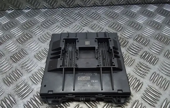 Volkswagen Transporter - Caravelle T6 Comfort/convenience module 7E0937090C