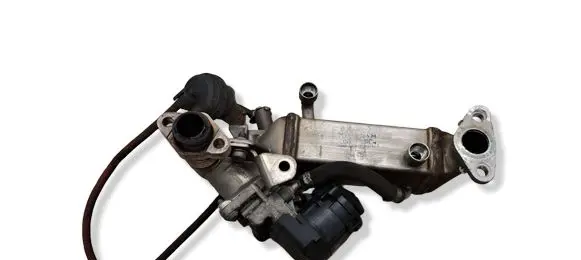 BMW 1 E82 E88 EGR valve cooler 7810166