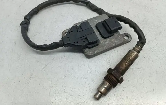 Mercedes-Benz Vito Viano W447 Lambda probe sensor A0009052709 0009052709 A2C16442400