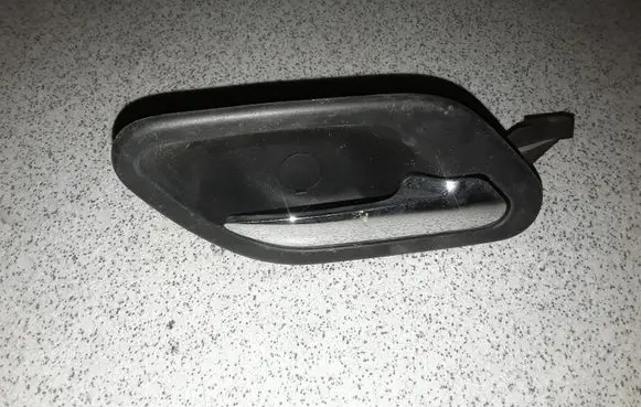 BMW 5 E39 Front door interior handle 8125514