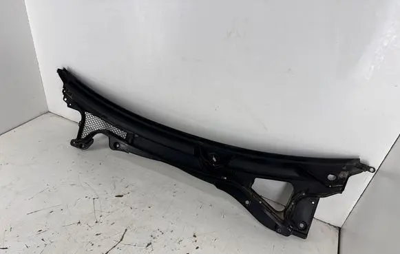 Alfa Romeo Stelvio Wiper trim 156134659