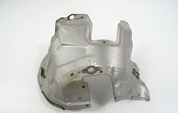 Mazda 3 II Heat shield in engine bay 