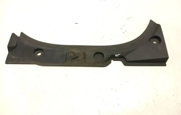 Audi A8 S8 D4 4H Other engine bay part 4H0823745C