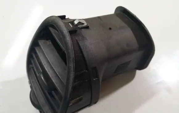 Seat Alhambra (Mk1) Dash center air vent grill 7m1819704