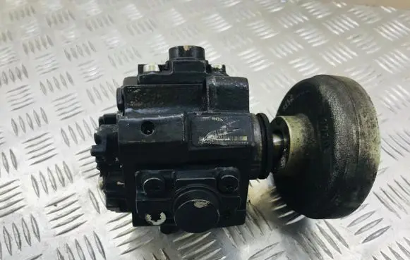 Audi A8 S8 D3 4E Fuel injection high pressure pump