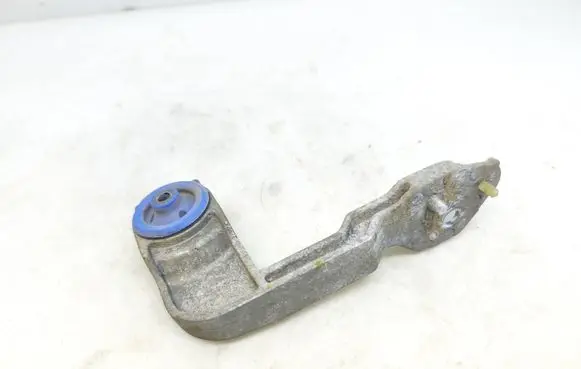 Toyota Proace Radiator mount bracket 9806542180