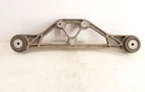 Volkswagen Phaeton Rear differential/diff mount bracket 4E0599285