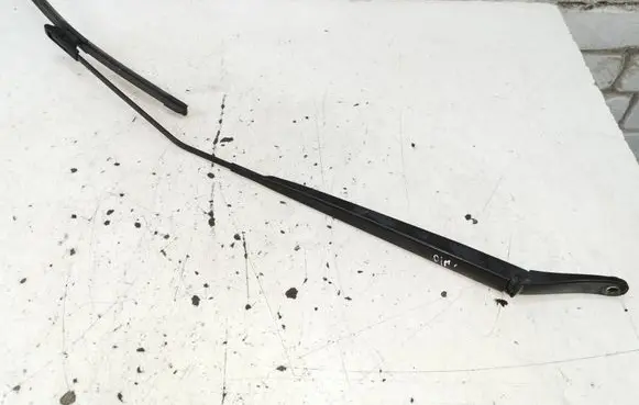 Renault Laguna III Windshield/front glass wiper blade 288860001N