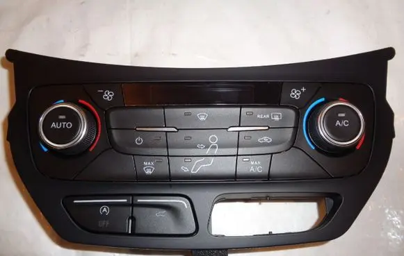 Ford Focus Climate control unit GJ5T18C612AG