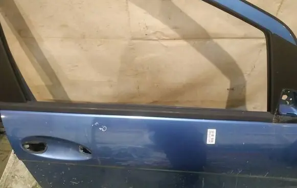 Mercedes-Benz A W169 Front door glass trim molding