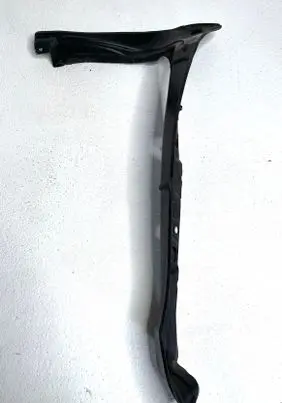 Audi A5 8T 8F Fender end trim 8T0821111A