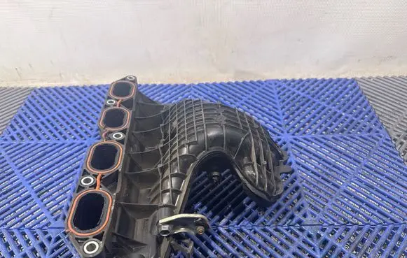 Toyota Auris E180 Intake manifold 171200T050