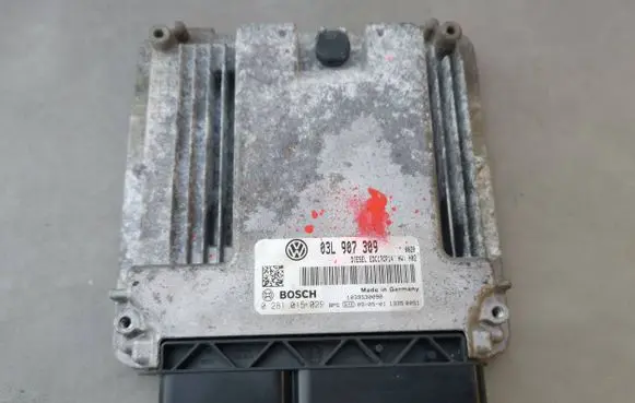 Volkswagen PASSAT CC Engine control unit/module 03L907309 1039S30090 0281015029