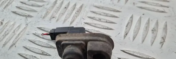 Isuzu D-Max Front door sensor 