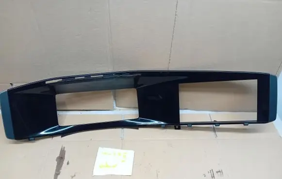 Dashboard trim