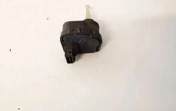Audi A4 S4 B5 8D Headlight level adjustment motor 4d0941295 0307852315