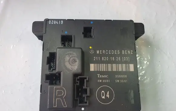 Mercedes-Benz E W211 Door control unit/module 2118201626