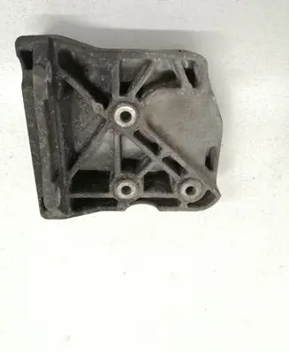 BMW 5 E60 E61 Engine mounting bracket 64557790895