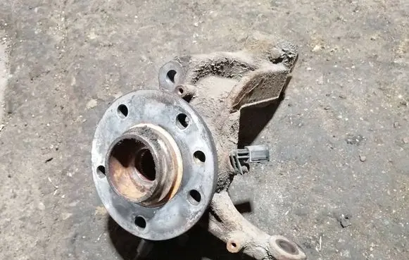 Volkswagen Multivan T5 Front wheel hub 