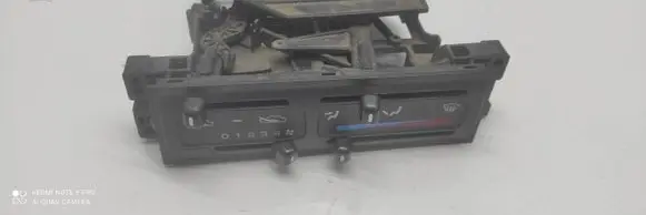 Nissan Sunny Climate control unit
