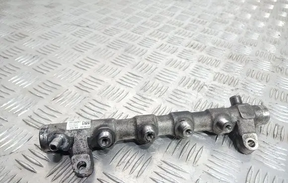 Volkswagen PASSAT B7 Fuel main line pipe 03L089N 0313863