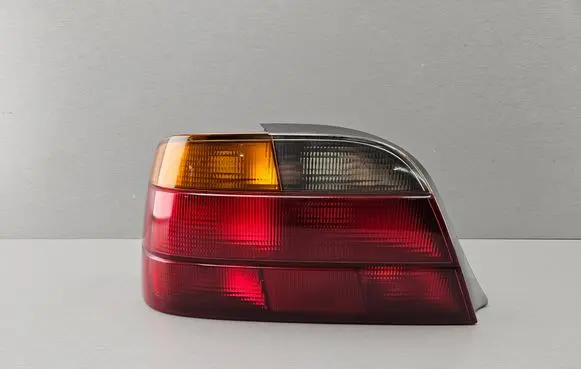 BMW 7 E38 Rear/tail lights 8360079 63218360079 211045L