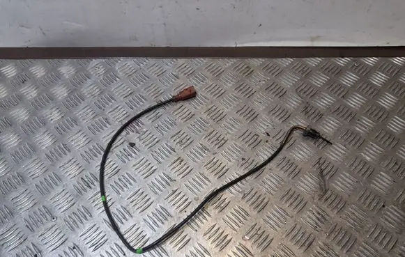Volkswagen PASSAT CC Exhaust gas temperature sensor 04L906088EB