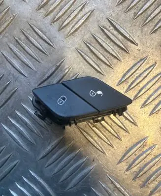 Mercedes-Benz E W213 Central locking switch button A2139059603