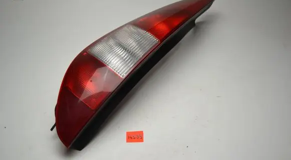 Ford Mondeo Mk III Rear/tail lights 1S7113405C 0374D