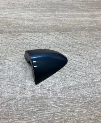 Volkswagen PASSAT B7 Front door handle cover 3C0837880