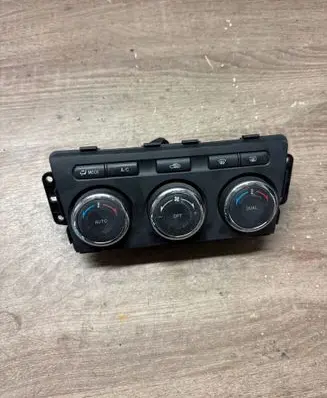 Mazda 6 Climate control unit GDK461190 T1013519H 00204EA030