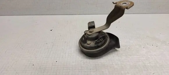 Volkswagen PASSAT B6 Horn signal 3C0951221 3C0951223