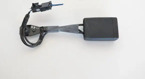 Mercedes-Benz E W210 Front seatbelt buckle 13278233
