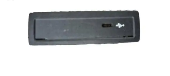 Mercedes-Benz GLE W167 USB socket connector A1678201402