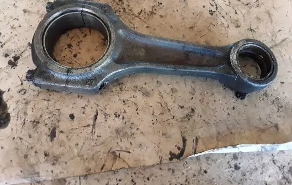 Chrysler Voyager Connecting rod/conrod NOCODE