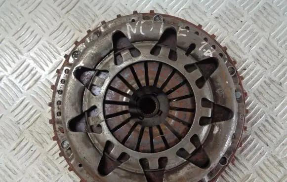 Nissan Note (E12) Clutch set kit