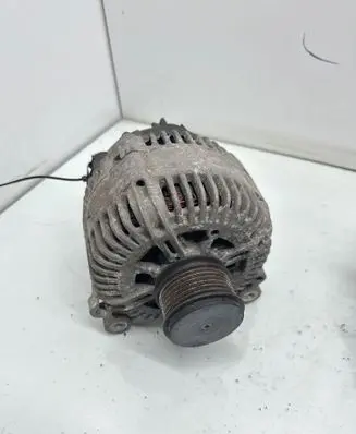 Audi A3 S3 8P Generator/alternator 021903026L