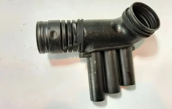 Volkswagen Golf VII Air intake duct part 04E129651C