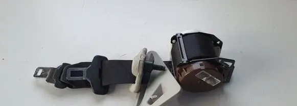 Nissan Qashqai+2 Third row seat belt 