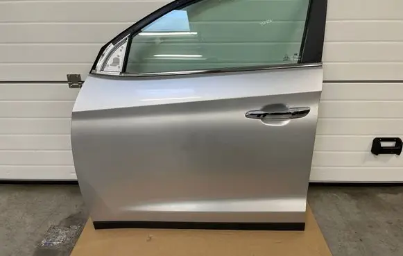Hyundai Tucson TL Front door 