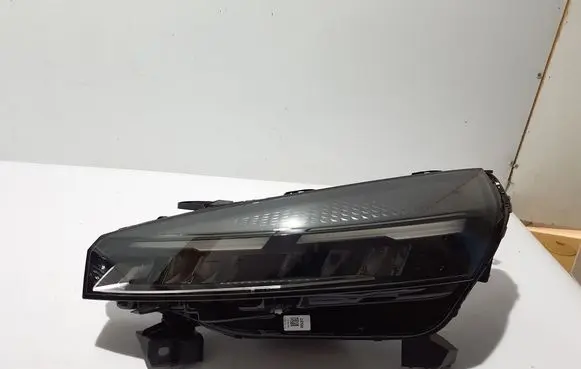 Renault Clio V Headlight/headlamp 260600149R
