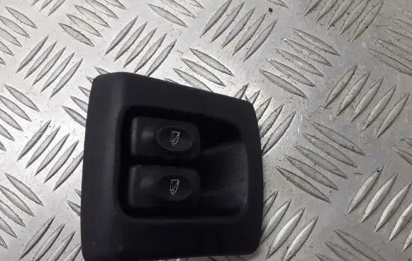 Renault Megane I Electric window control switch 7700841069