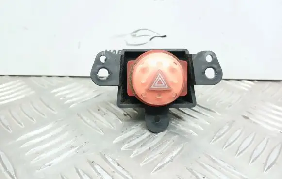 Nissan Almera Tino Hazard light switch 06016
