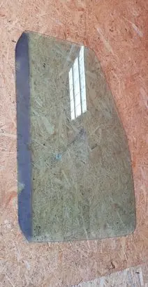 Ford Galaxy Front door window glass four-door