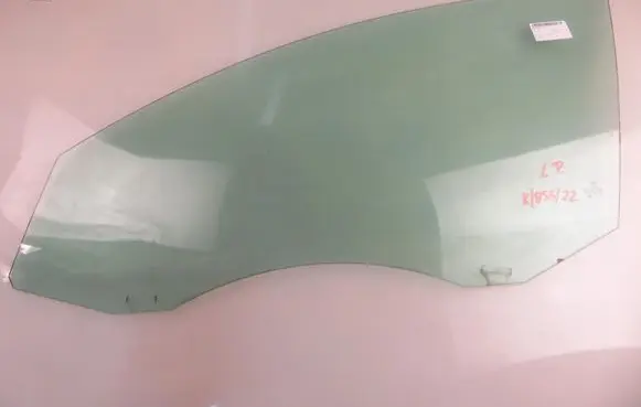 Volkswagen PASSAT B6 Front door window glass four-door 