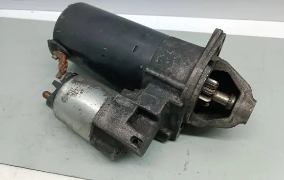 Mercedes-Benz A W168 Starter motor 0051511601 0001115008
