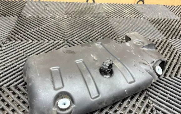 Alfa Romeo Giulia Engine mounting bracket B813