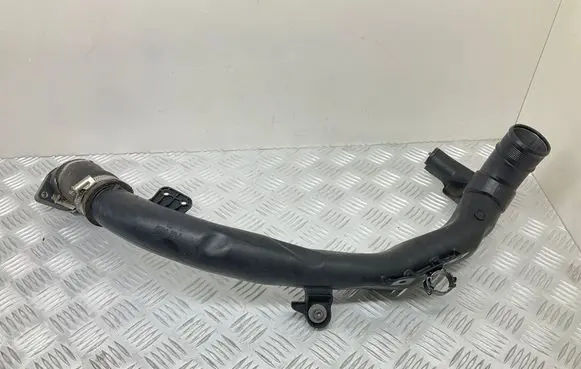 Intercooler hose/pipe