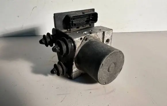 Audi A4 S4 B8 8K ABS Pump 8K0907379BF 1012Q0120